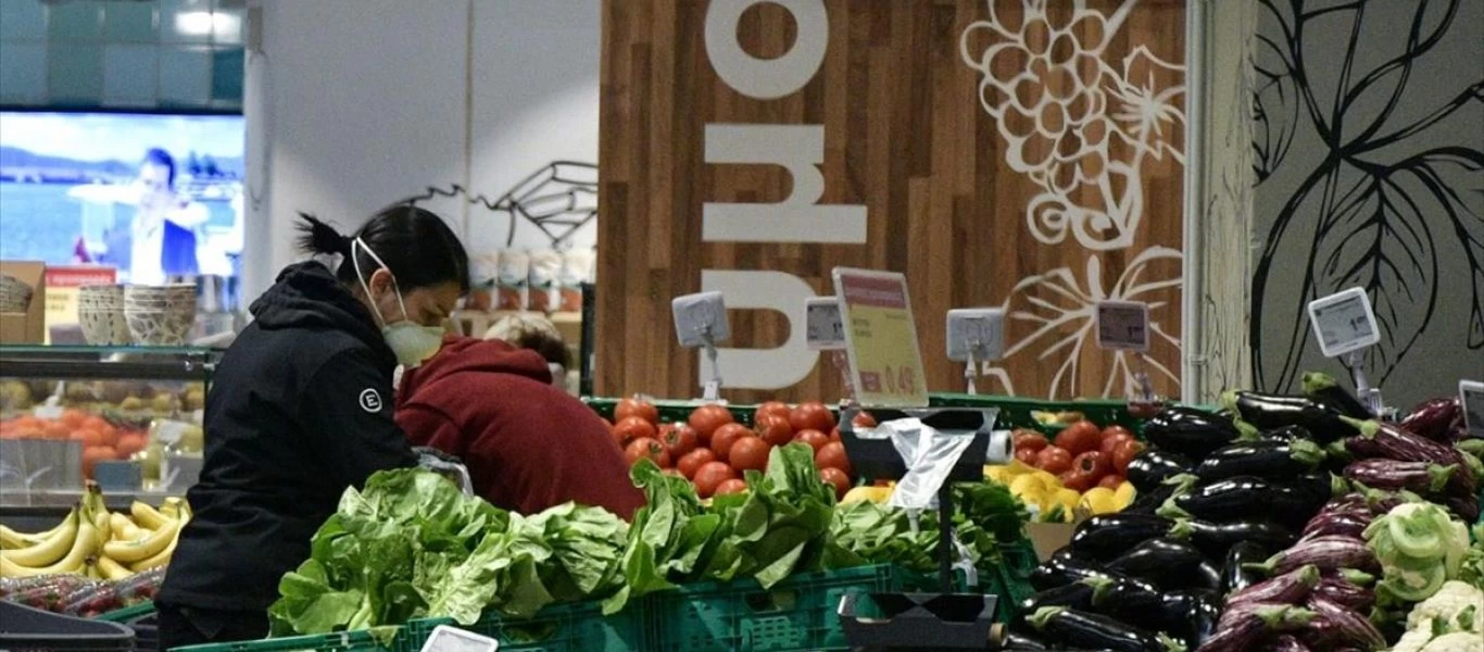 Πανικός από την άνοδο των τιμών στα τρόφιμα